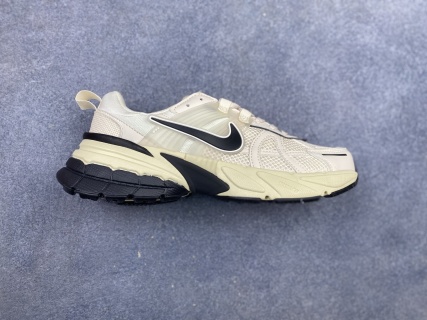 Nike V2K Run耐克 V2K 低幫 白灰紅 男女同款 減震防滑低邦跑步鞋 多款颜色