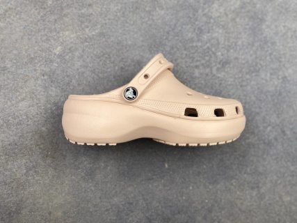 雲朵【卡駱馳】Crocs 卡洛馳 洞洞鞋