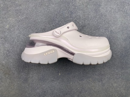 【卡駱馳】Crocs 卡洛馳 洞洞鞋