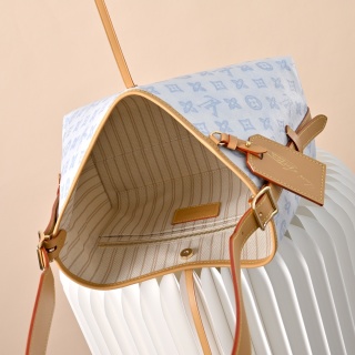 【CARRYALL 小號手袋】 m27532 藍色