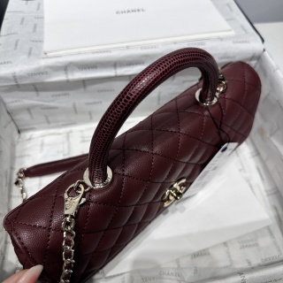 Chanel 26P 横版的 Coco handle